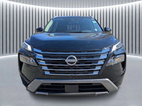 Used 2025 Nissan Rogue SL w/ SL Premium Package FWD image 10