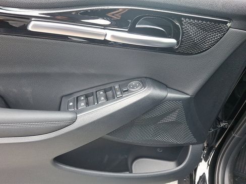 New 2026 Kia Seltos S AWD/4WD image 8