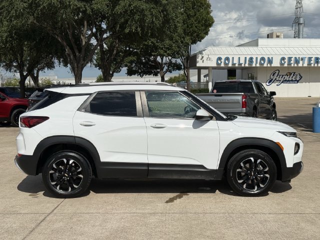 Certified 2022 Chevrolet TrailBlazer LT w/ Convenience Package FWD image 4