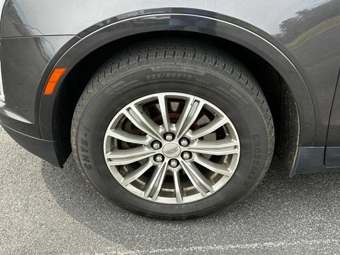Used 2018 Cadillac XT5 Luxury w/ Driver Awareness Package AWD/4WD image 38