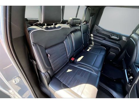 Certified 2024 GMC Sierra 1500 AT4X AWD/4WD image 21