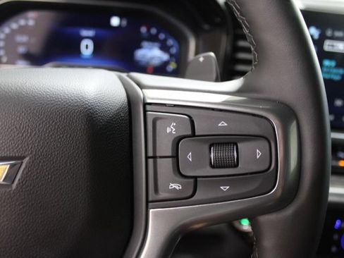 Used 2025 Chevrolet Silverado 1500 LTZ AWD/4WD image 41