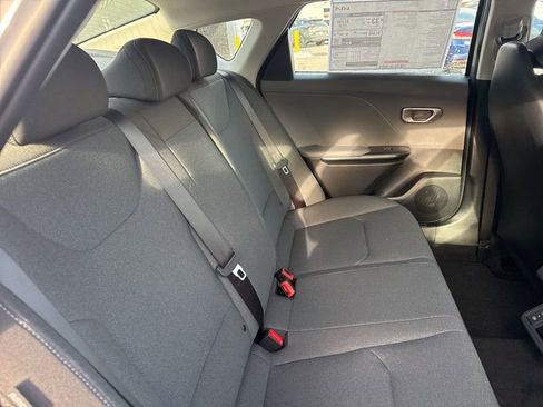 New 2025 Kia K4 LXS image 11