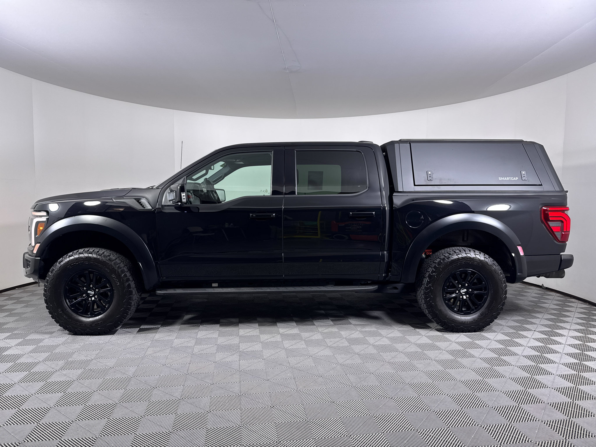 Certified 2025 Ford F150 Raptor AWD/4WD image 15