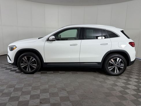 Certified 2024 Mercedes-Benz GLA 250 image 2