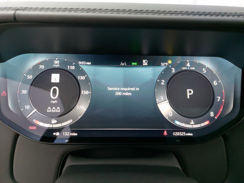 Used 2024 Land Rover Range Rover Autobiography image 21