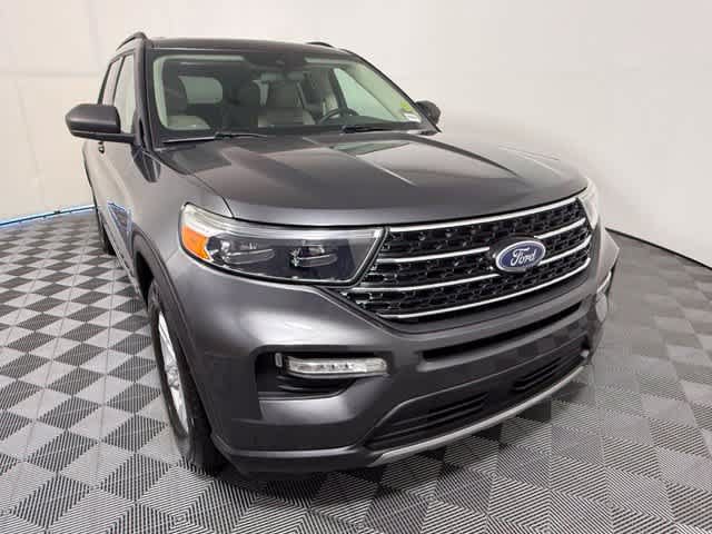 Used 2020 Ford Explorer XLT w/ Equipment Group 202A RWD image 8