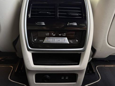 Used 2020 BMW X7 xDrive40i w/ Executive Package AWD/4WD image 49