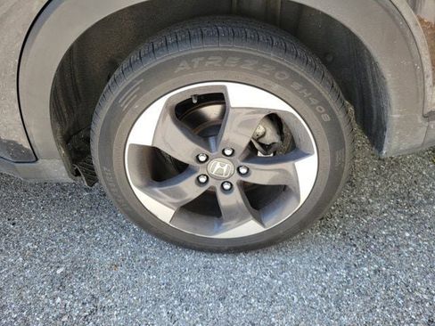 Used 2018 Honda HR-V EX image 7