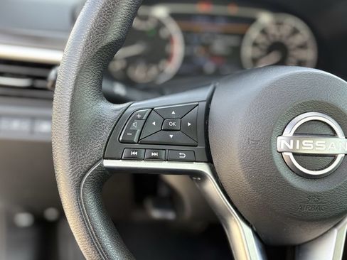 Used 2024 Nissan Altima 2.5 SV FWD image 16