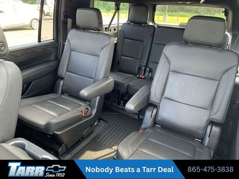 Used 2021 Chevrolet Suburban LT RWD image 24
