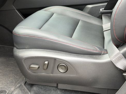 Used 2024 Chevrolet Traverse Z71 w/ LPO, Floor Liner Package AWD/4WD image 13