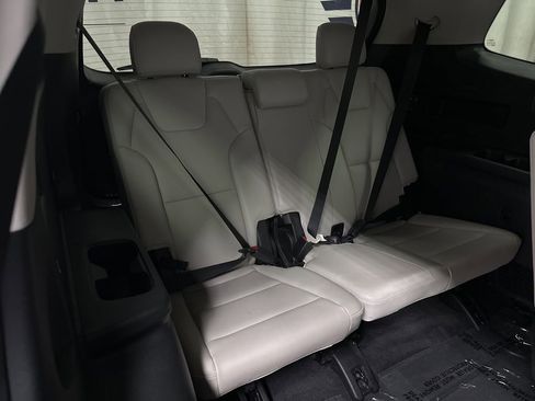 Used 2022 Kia Telluride SX w/ SX Prestige Package AWD/4WD image 37