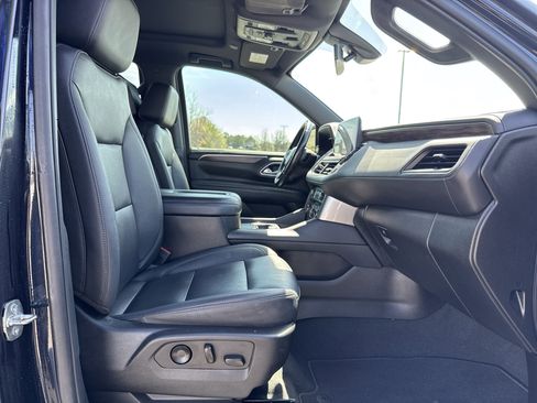 Used 2022 Chevrolet Tahoe Z71 w/ Z71 Off-Road Package image 35