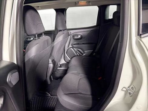 Certified 2023 Jeep Renegade Latitude w/ Sun/Sound Group AWD/4WD image 22