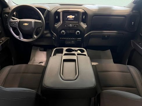 Used 2023 Chevrolet Silverado 1500 Custom AWD/4WD image 16