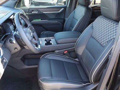 New 2026 GMC Acadia Denali w/ Super Cruise Package AWD/4WD image 10