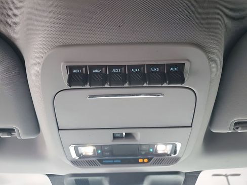 Used 2024 Ford F350 Lariat image 41