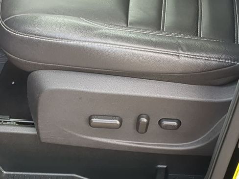 Used 2018 Ford Escape SEL AWD/4WD image 16