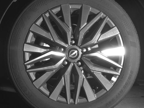 Used 2025 Nissan Altima 2.5 SV image 12