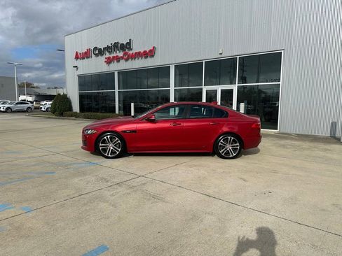 Used 2019 Jaguar XE R-Sport image 10