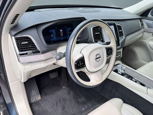Used 2023 Volvo XC90 B6 Ultimate w/ Protection Package Premier AWD/4WD image 4