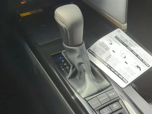 Used 2026 Toyota Camry SE FWD image 21