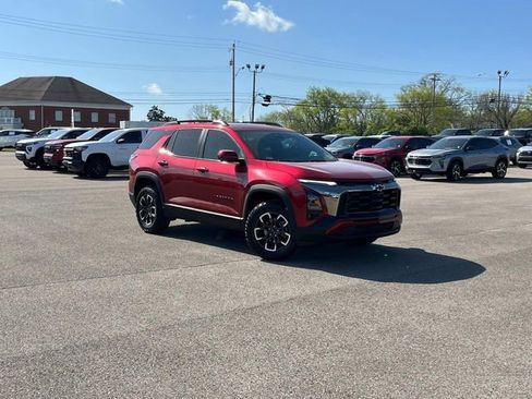 Certified 2026 Chevrolet Equinox ACTIV w/ Convenience Package III FWD image 2