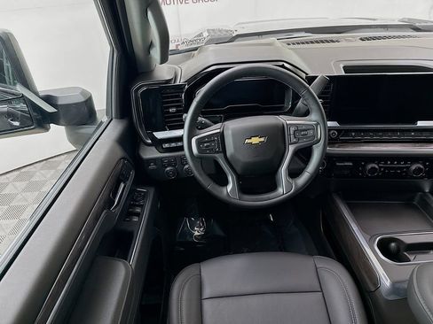 Used 2025 Chevrolet Silverado 2500 LTZ w/ LTZ Premium Package AWD/4WD image 24