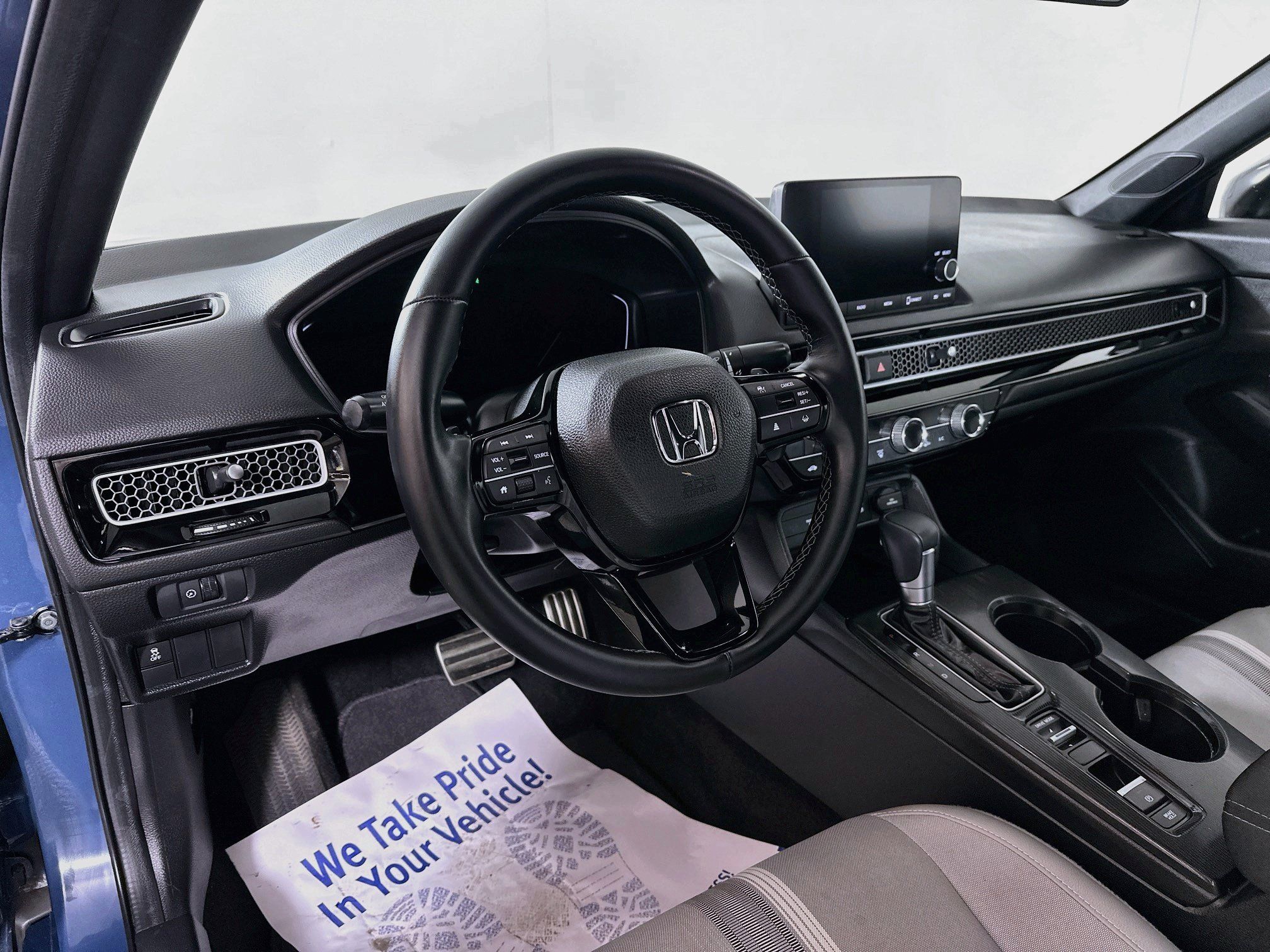 Used 2025 Honda Civic Sport image 9