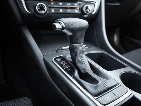 Used 2019 Kia Optima LX FWD image 25