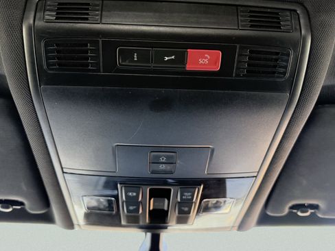 Used 2019 Volkswagen Tiguan SEL R-Line FWD image 63