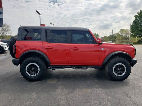 Used 2023 Ford Bronco Outer Banks w/ Sasquatch Package AWD/4WD image 2