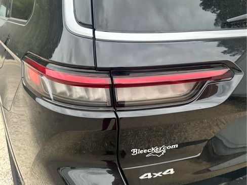 New 2025 Jeep Grand Cherokee L Summit image 16