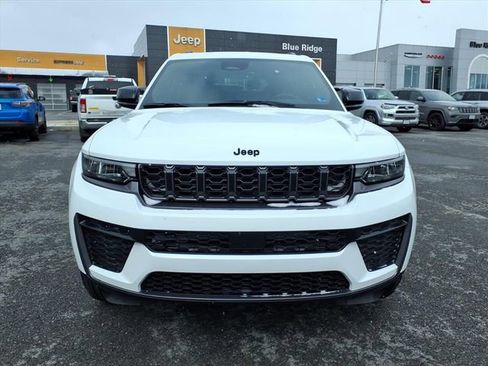 New 2026 Jeep Grand Cherokee L 4WD image 10