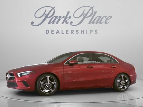Used 2021 Mercedes-Benz A 220 image 3
