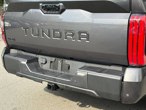 Used 2024 Toyota Tundra Limited AWD/4WD image 5