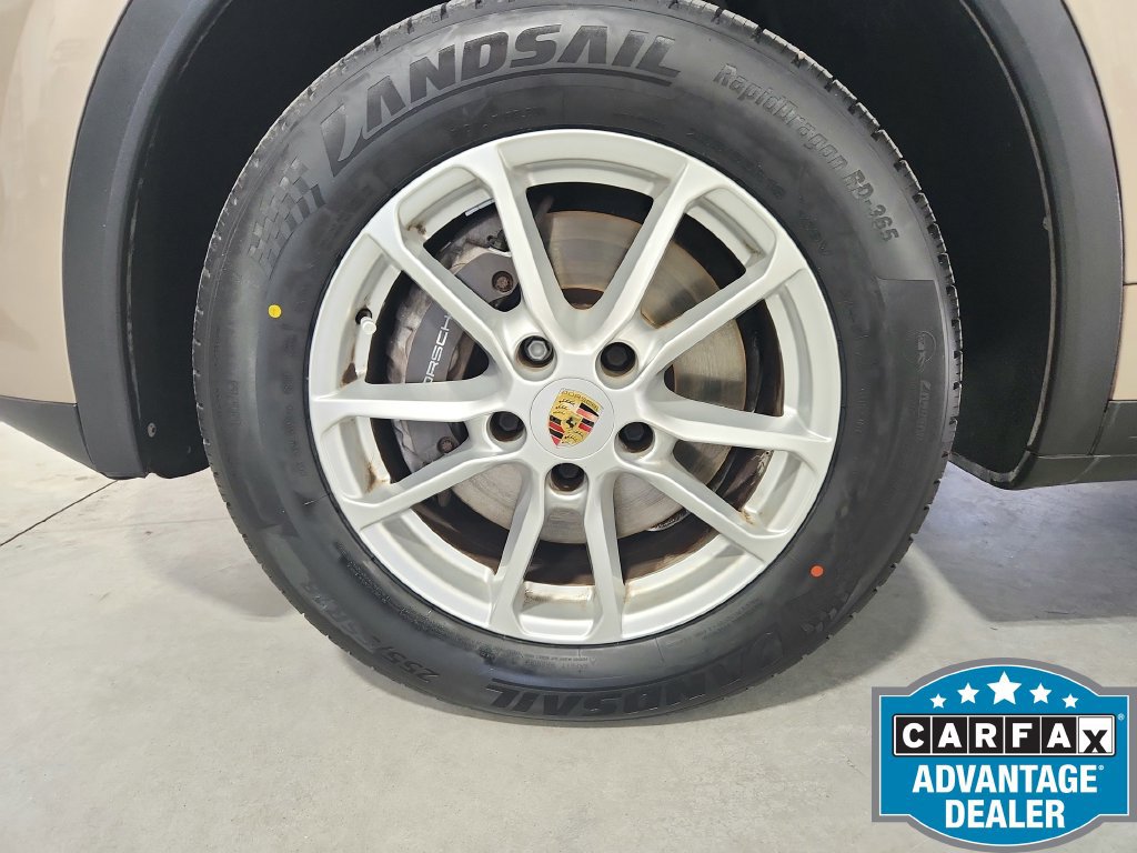 Used 2016 Porsche Cayenne AWD/4WD image 31