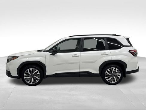 Used 2026 Subaru Forester Touring AWD/4WD image 3