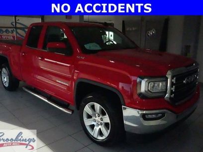 Used 2017 GMC Sierra 1500 SLE w/ SLE Value Package