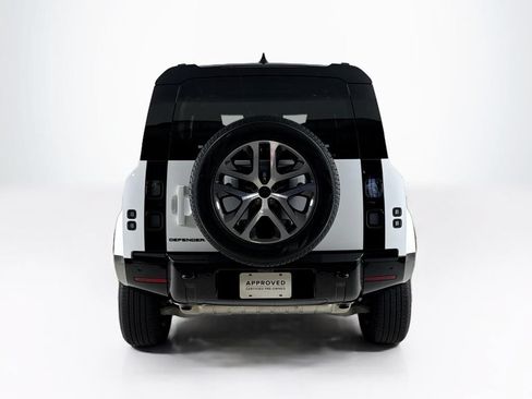 Used 2026 Land Rover Defender 110 X-Dynamic SE AWD/4WD image 4