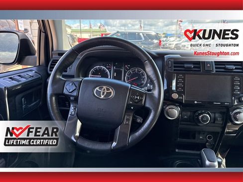 Used 2024 Toyota 4Runner TRD Off-Road Premium image 42