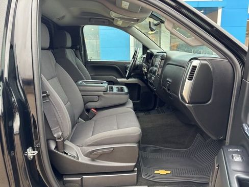 Used 2018 Chevrolet Silverado 1500 LT image 18