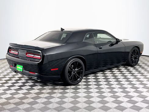 Used 2016 Dodge Challenger R/T Plus RWD image 10