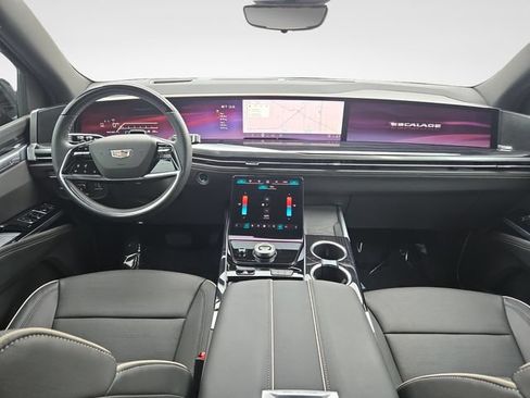 Used 2025 Cadillac Escalade Sport w/ Touring Package AWD/4WD image 9