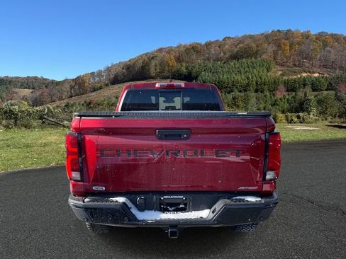 Used 2025 Chevrolet Colorado ZR2 image 6