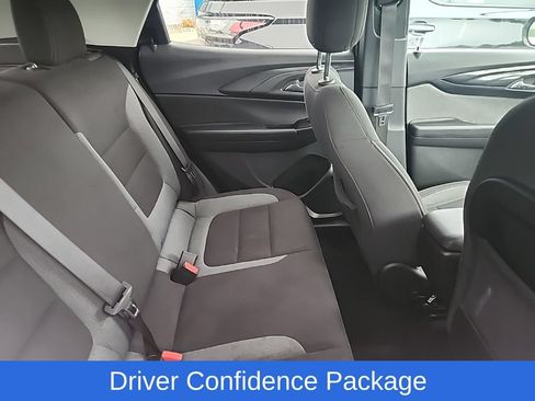 Used 2024 Chevrolet TrailBlazer LT w/ LT Cold Weather Package FWD image 15