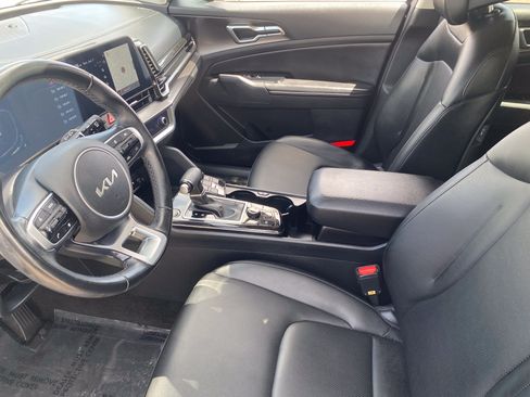 Certified 2023 Kia Sportage EX FWD image 17