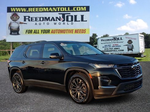 Used 2023 Chevrolet Traverse RS w/ LPO, Floor Liner Package AWD/4WD image 1