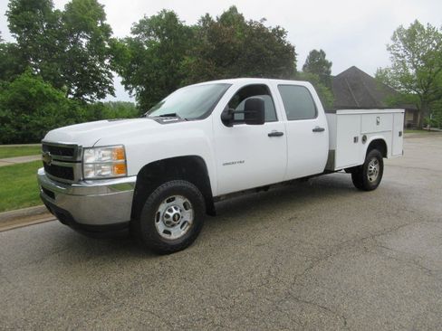 Used 2012 Chevrolet Silverado 2500 W/T w/ Snow Plow Prep Package AWD/4WD image 20